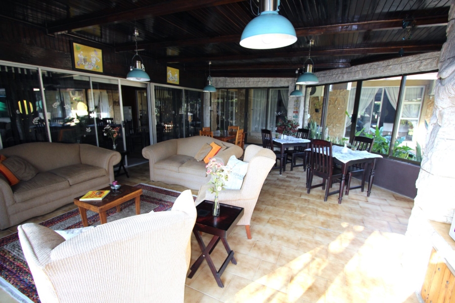 7 Bedroom Property for Sale in Jim Fouchepark Free State